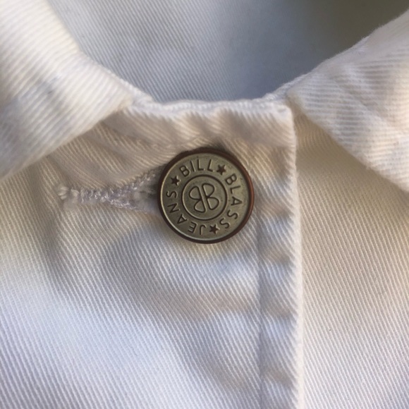 Women’s size Medium jean jacket - Picture 4 of 5